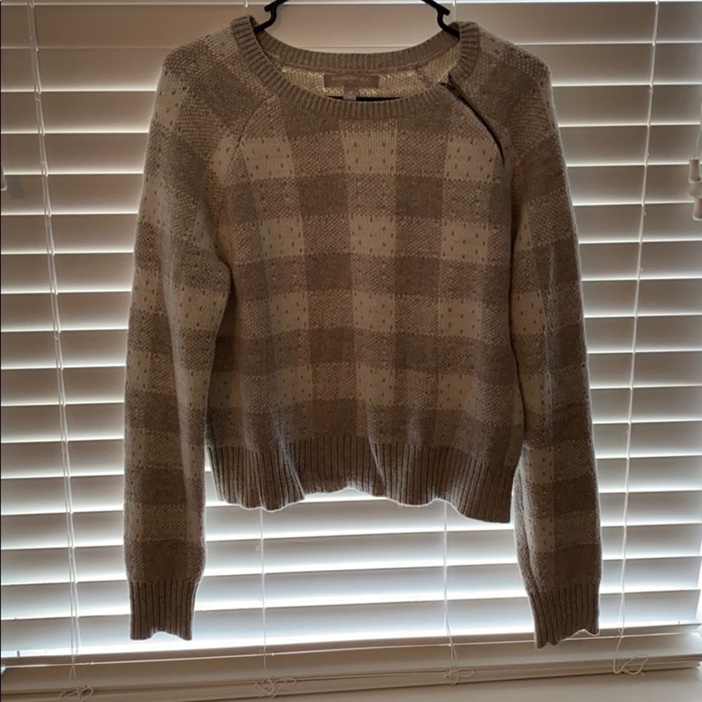 Crop sweater